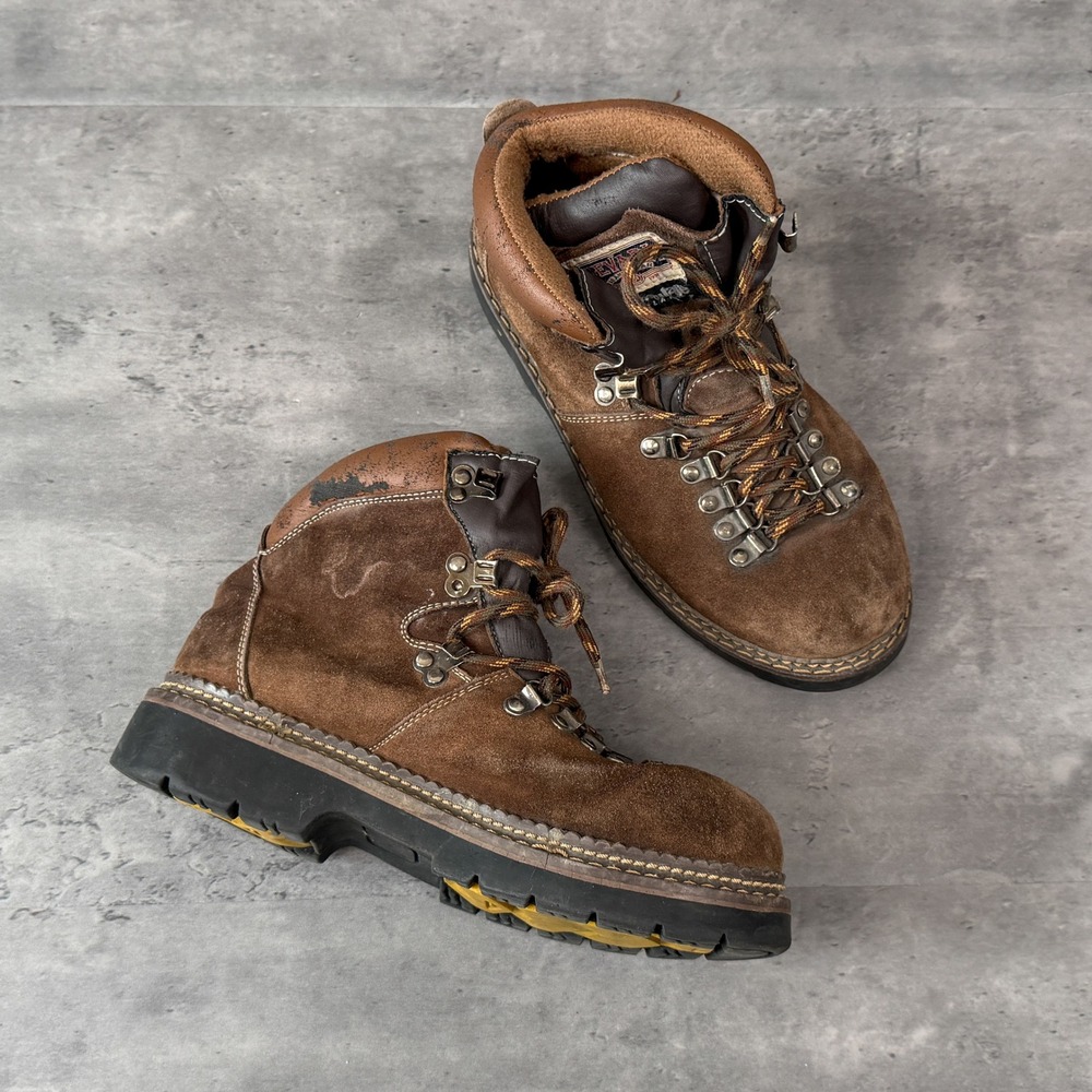 Vintage VTG Y2K 2000s 00s Brown Suede Leather Hiking Work Boots